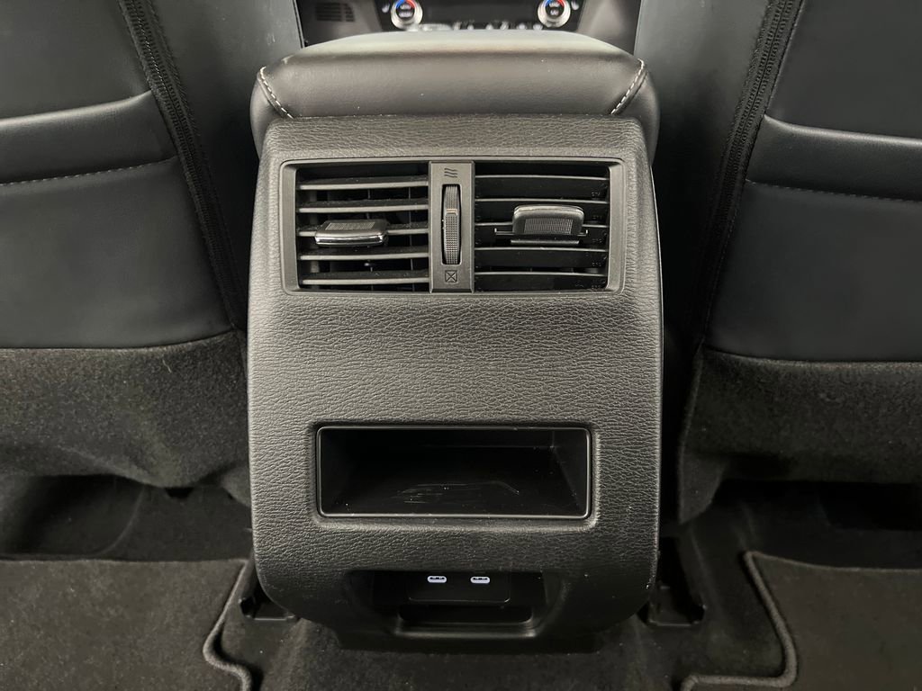 Used 2025 Mitsubishi Outlander SE AWD/4WD image 23