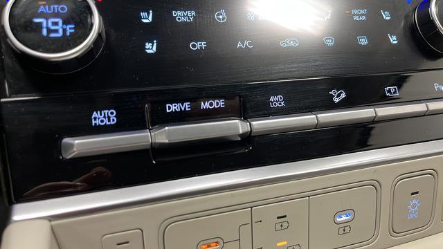 Used 2025 Hyundai Santa Fe Calligraphy AWD/4WD image 34