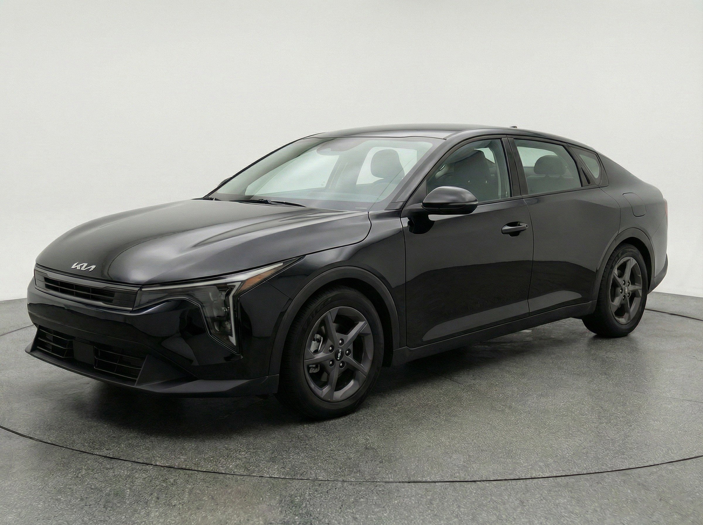 Used 2025 Kia K4 FWD image 3