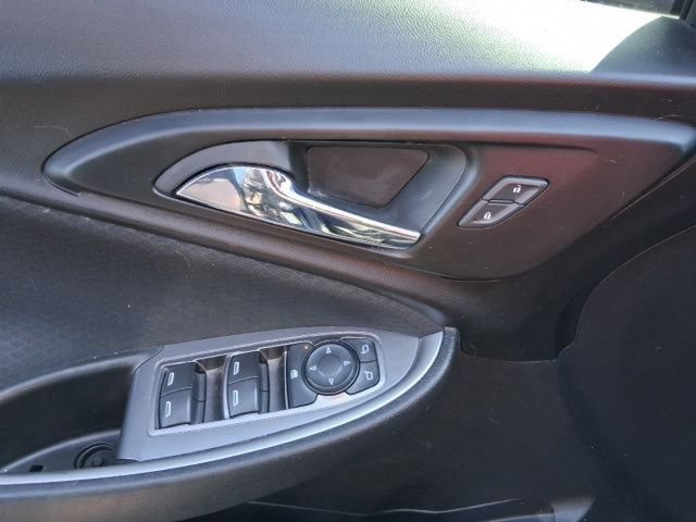 Used 2017 Chevrolet Malibu LS w/ LPO, Convenience Package 1 FWD image 17