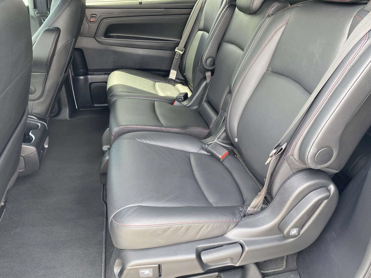 Used 2024 Honda Odyssey Sport image 12