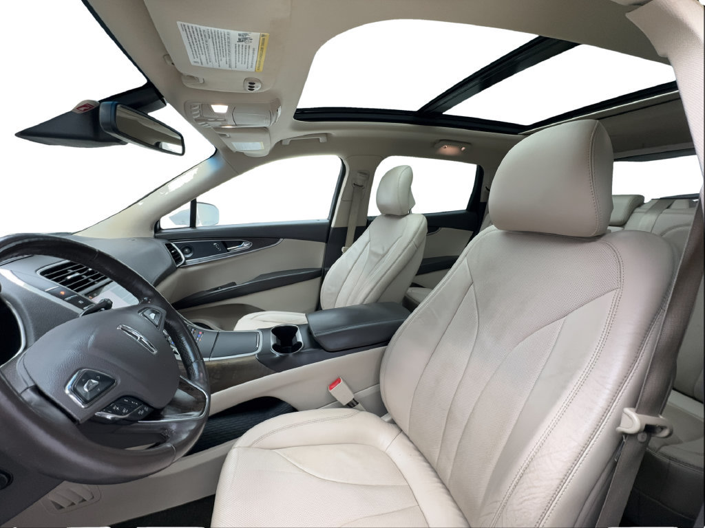 Used 2017 Lincoln MKX Reserve w/ Driver Assistance Package FWD image 20