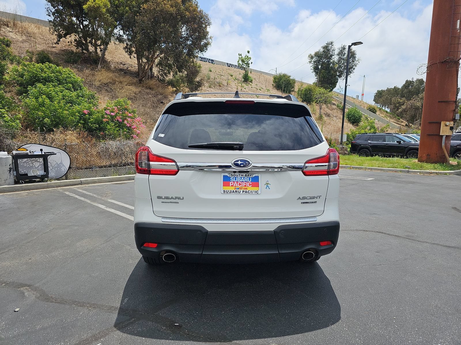 Used 2020 Subaru Ascent Limited w/ Technology Package AWD/4WD image 6