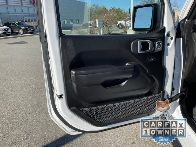 Used 2023 Jeep Wrangler Unlimited w/ Sun & Screen Package AWD/4WD image 10