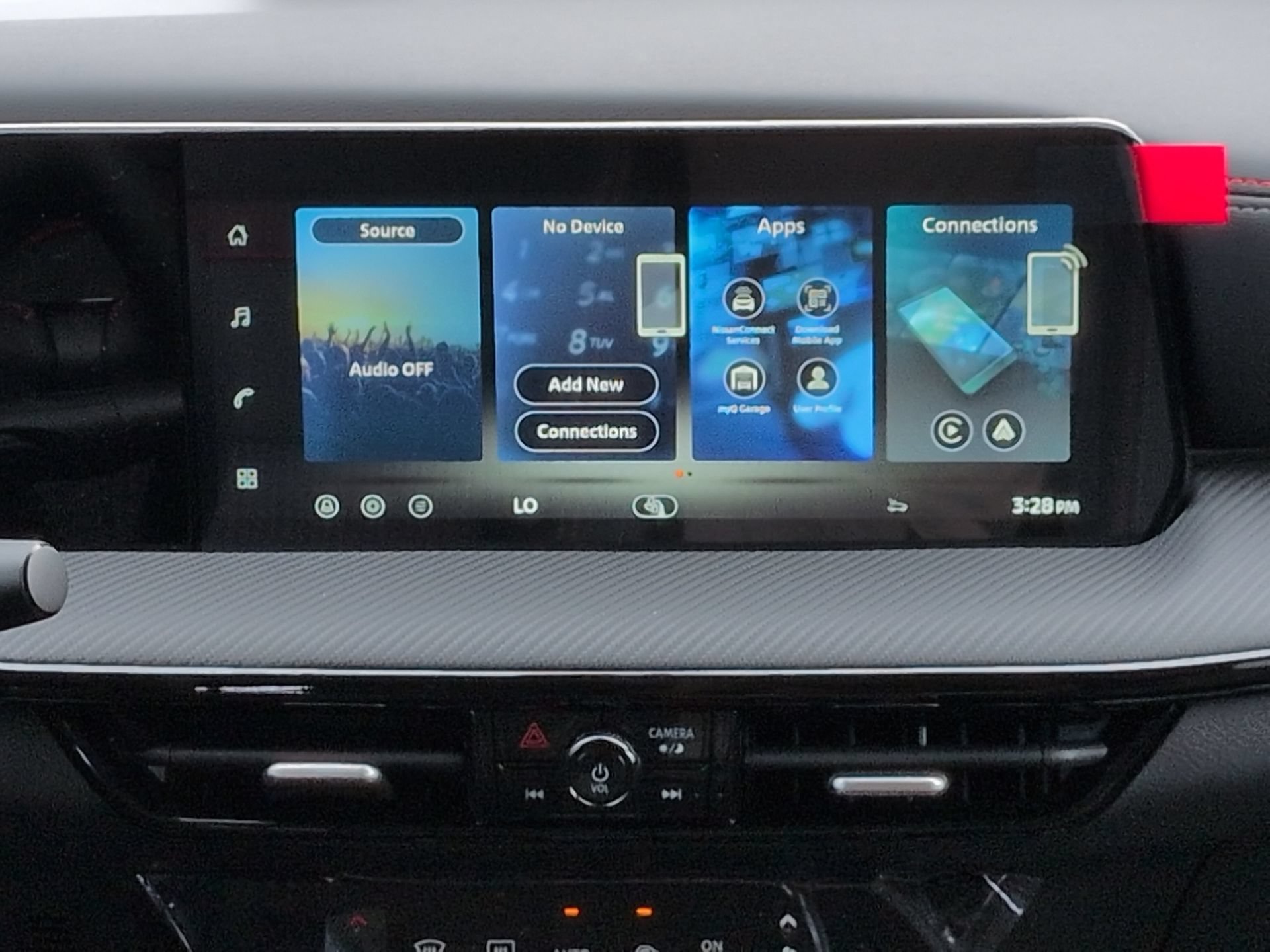 New 2026 Nissan Kicks SR FWD image 19