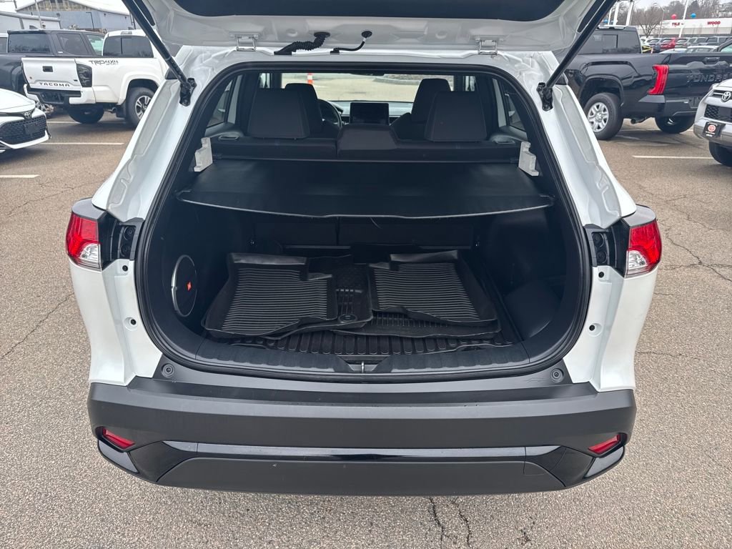 Used 2024 Toyota Corolla Cross SE w/ Moonroof Package image 10