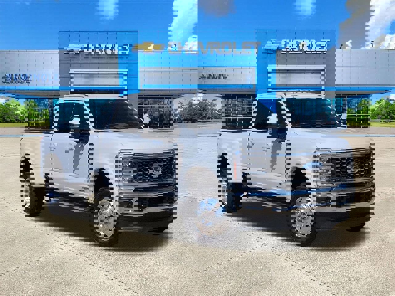 Used 2023 Ford F450 Lariat AWD/4WD image 1