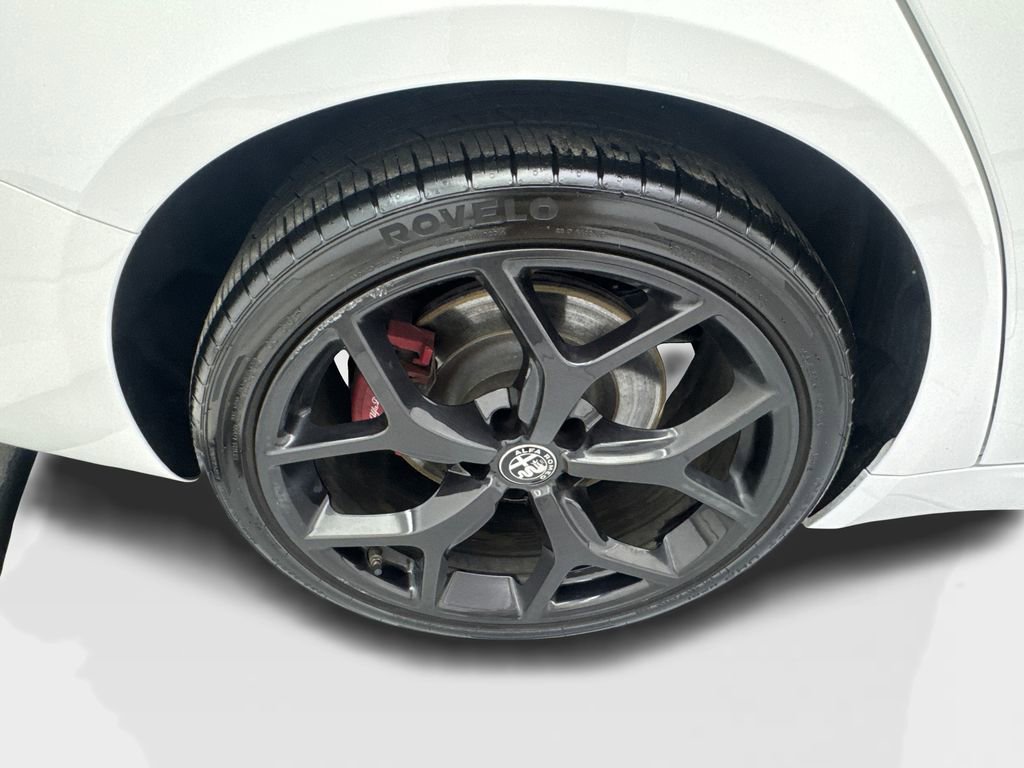 Used 2021 Alfa Romeo Giulia Ti w/ Nero Edizione RWD image 83