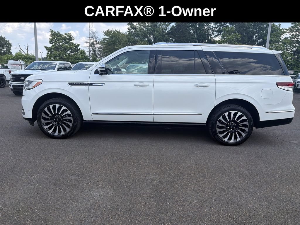 Certified 2024 Lincoln Navigator L Black Label AWD/4WD image 2