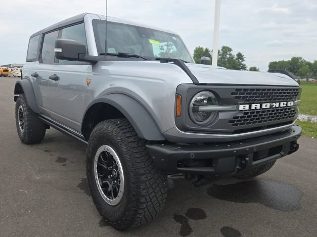 Certified 2022 Ford Bronco Badlands AWD/4WD image 1