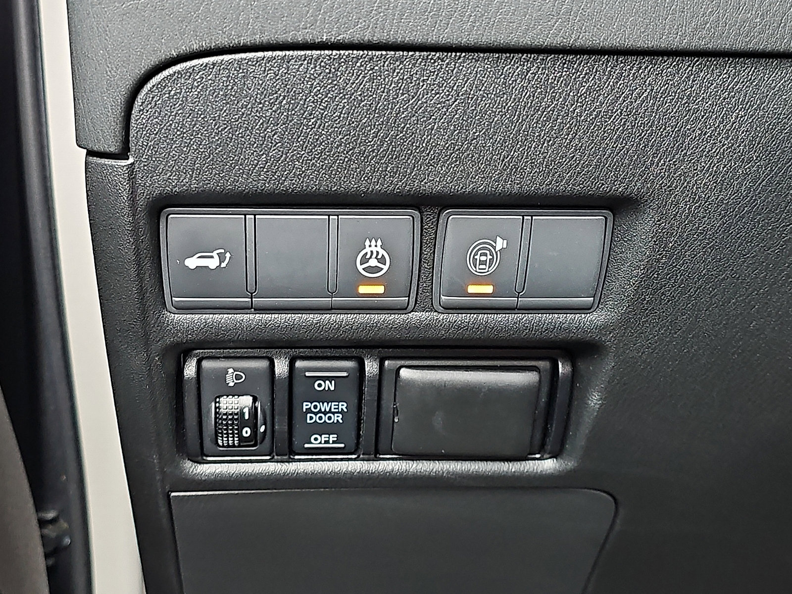 Used 2018 Nissan Armada Platinum w/ Captain Seat Package image 30