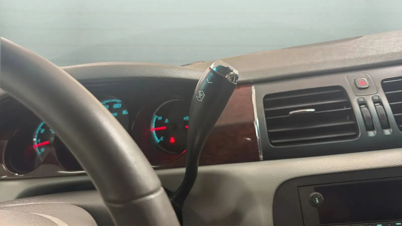 Used 2011 Buick Lucerne CX FWD image 12