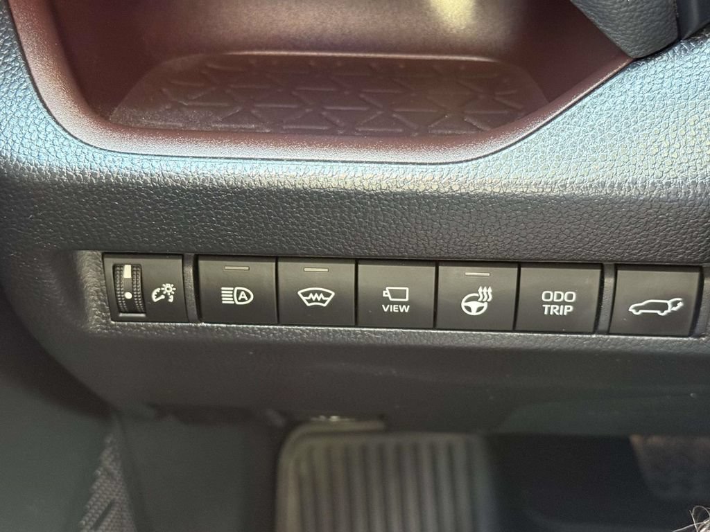 Used 2023 Toyota RAV4 Limited AWD/4WD image 24