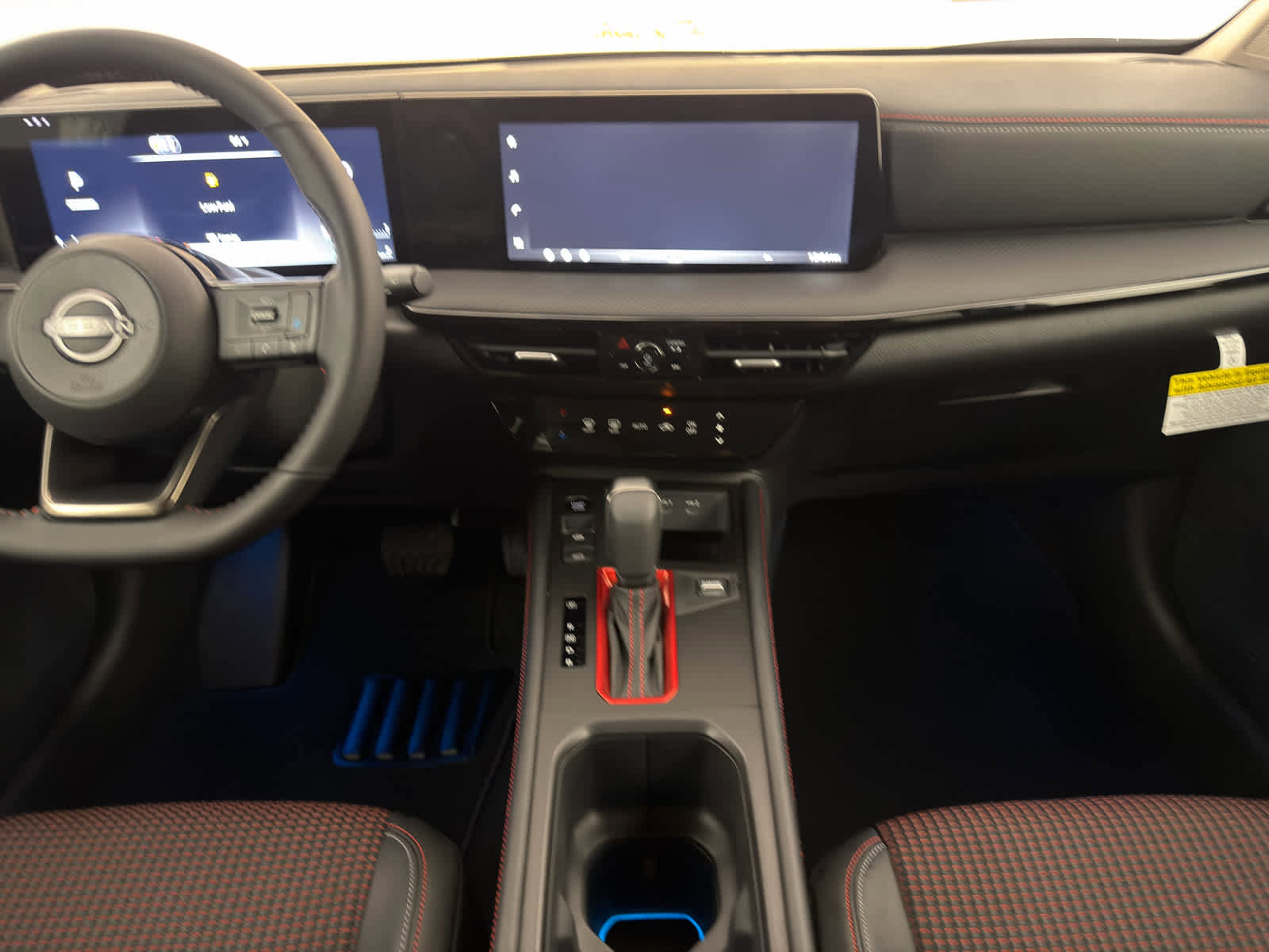 New 2026 Nissan Kicks SR w/ Interior Electronics Package FWD image 19