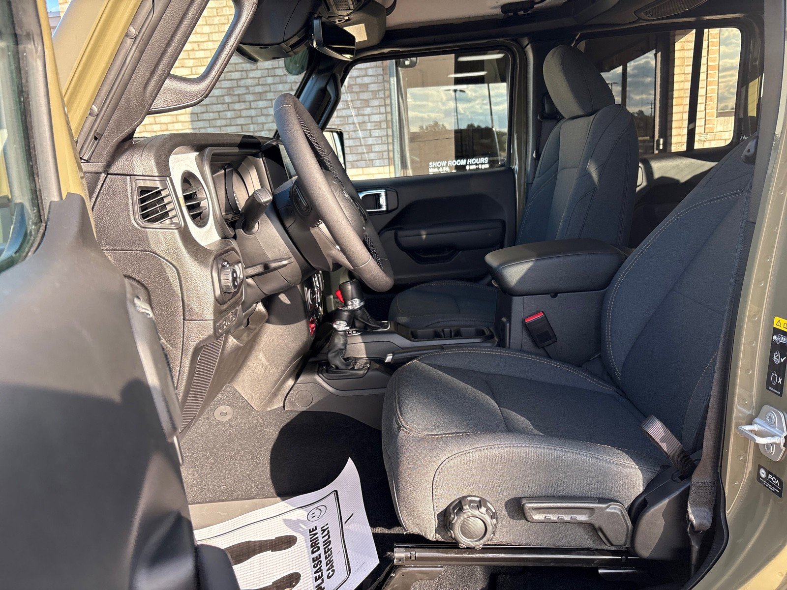 New 2026 Jeep Gladiator Sport S image 3