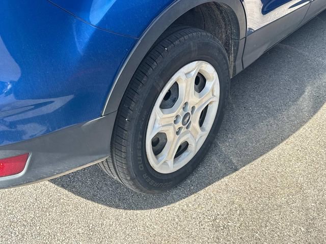 Used 2017 Ford Escape S image 5