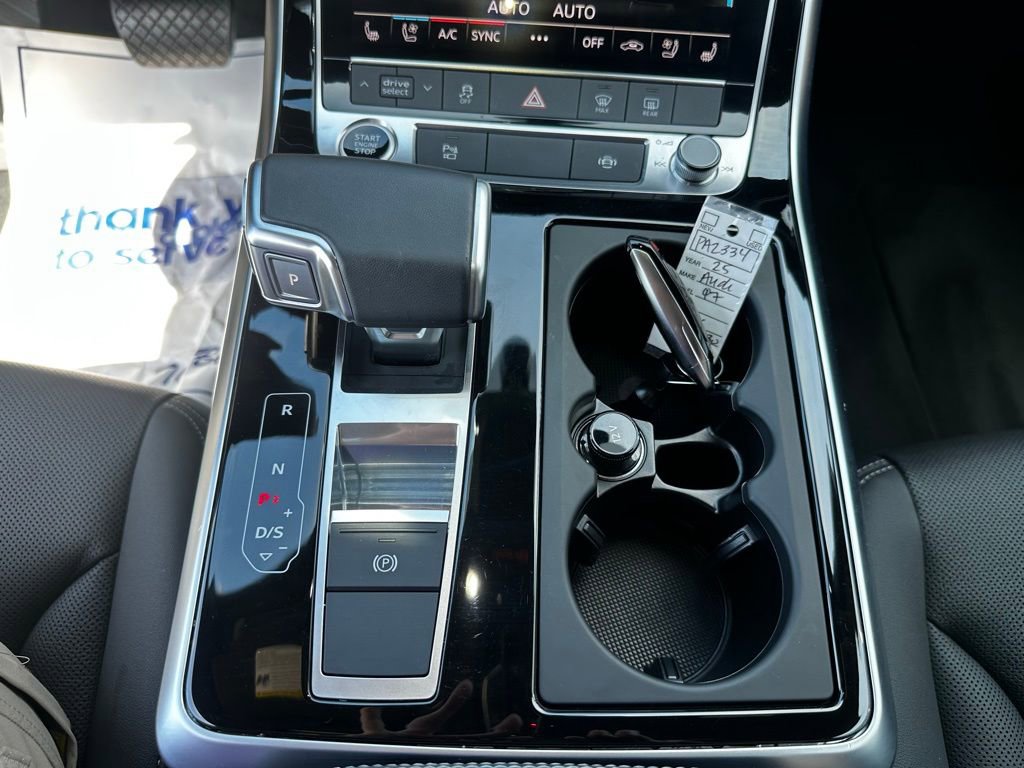 Certified 2025 Audi Q7 3.0T Premium Plus w/ Premium Plus Package image 17