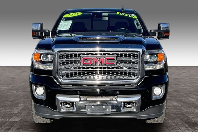 Used 2018 GMC Sierra 2500 Denali w/ Duramax Plus Package image 3