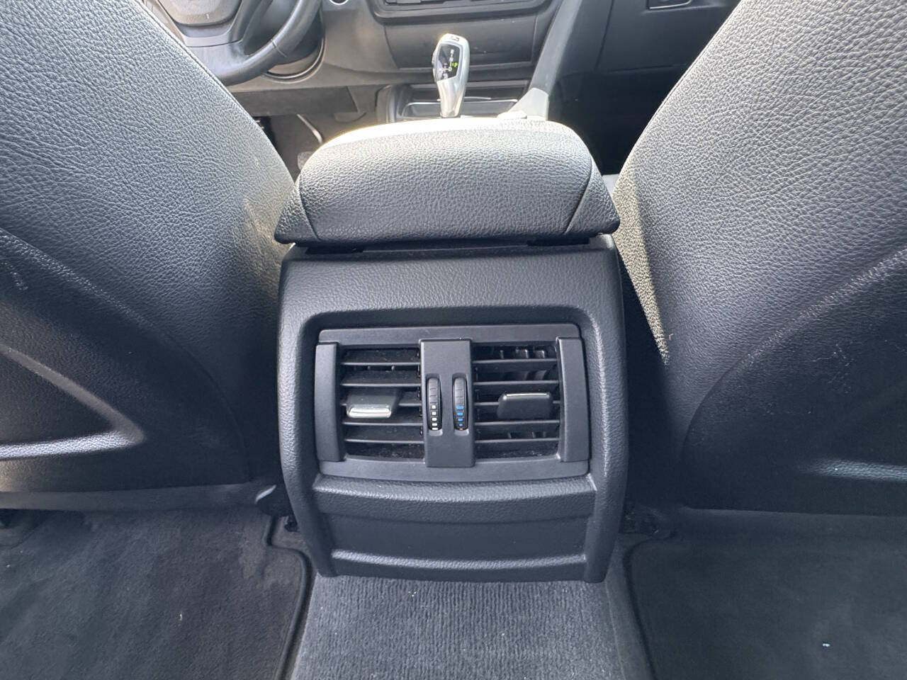Used 2014 BMW 320i xDrive Sedan AWD/4WD image 28