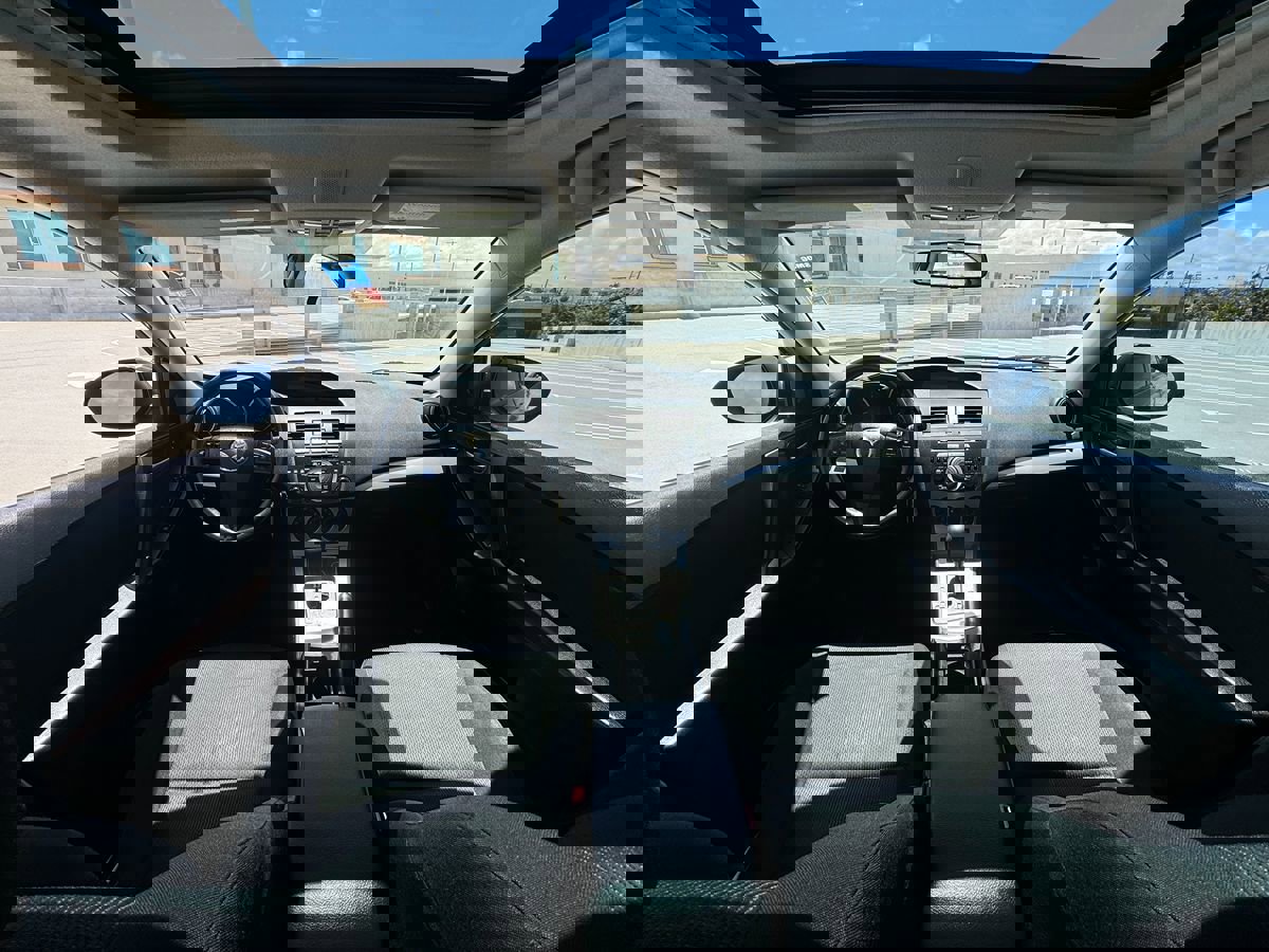 Used 2011 MAZDA MAZDA3 i Touring image 29