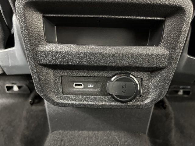 Used 2023 Volkswagen Tiguan SE image 43