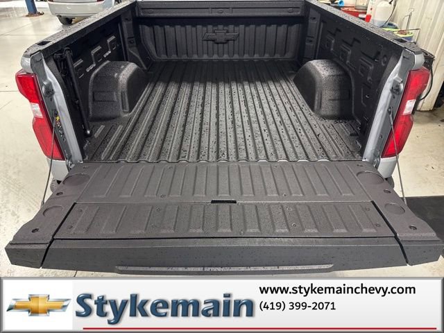 New 2025 Chevrolet Silverado 1500 LTZ AWD/4WD image 11
