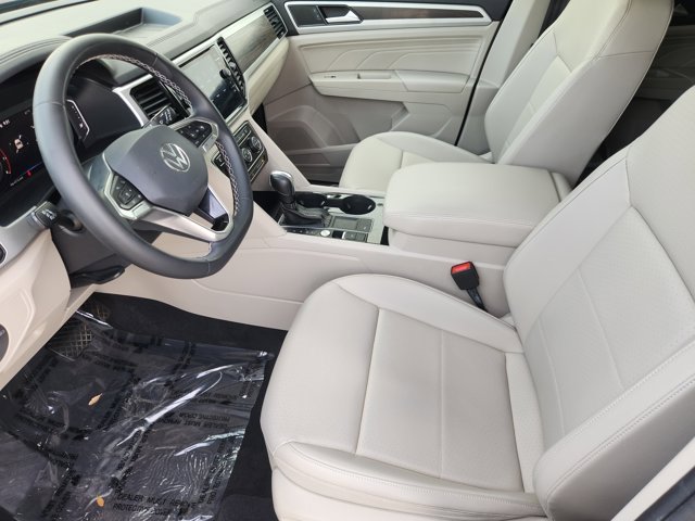 Used 2022 Volkswagen Atlas SE FWD image 4