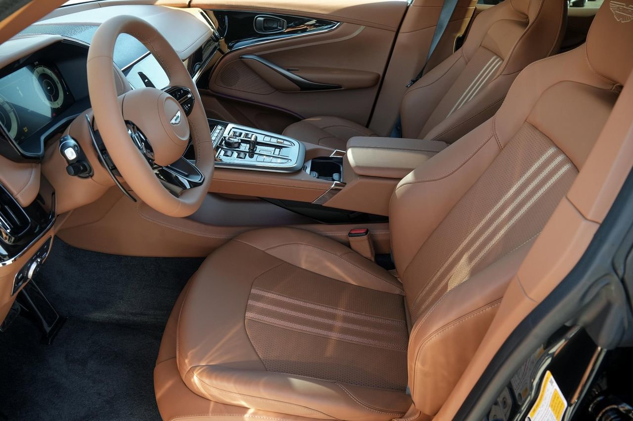 New 2026 Aston Martin DBX 707 image 18