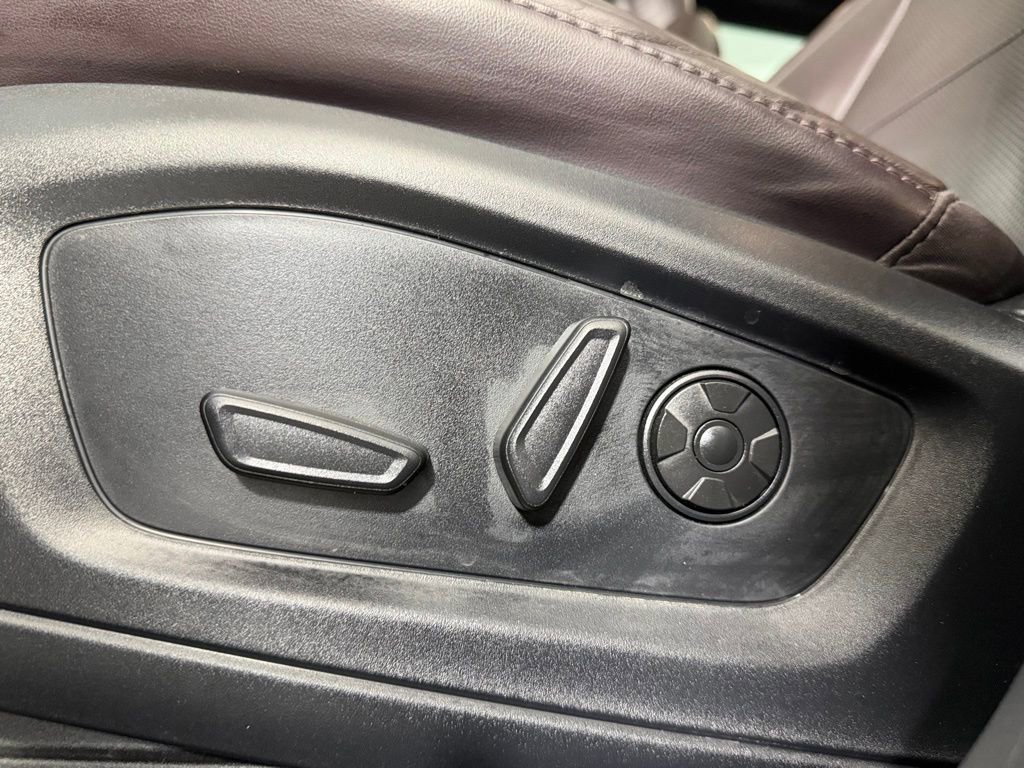 Used 2025 Ford Explorer Platinum w/ LUX Leather Package image 29