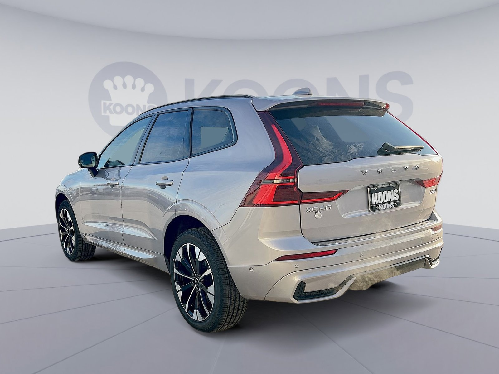 New 2026 Volvo XC60 B5 Ultra w/ Protection Package Premier image 4