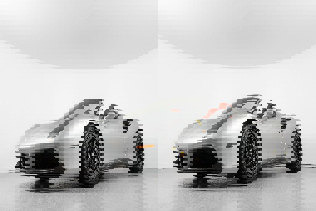 Used 2018 Ferrari 488 Spider image 12