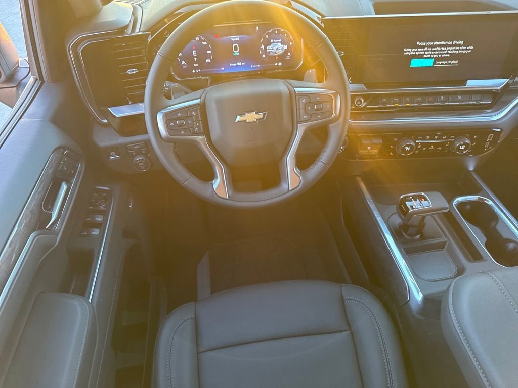 New 2026 Chevrolet Silverado 1500 LTZ w/ LTZ Premium Package AWD/4WD image 15