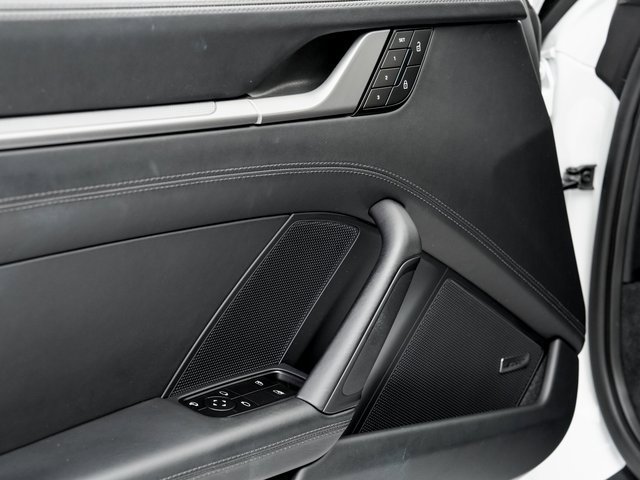 Certified 2025 Porsche 911 Carrera image 8