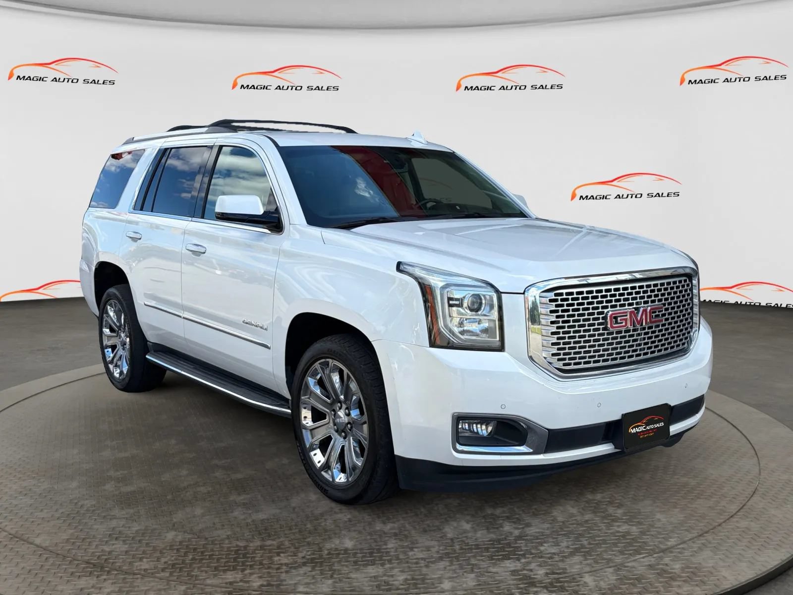 Used 2016 GMC Yukon Denali w/ Open Road Package AWD/4WD image 5