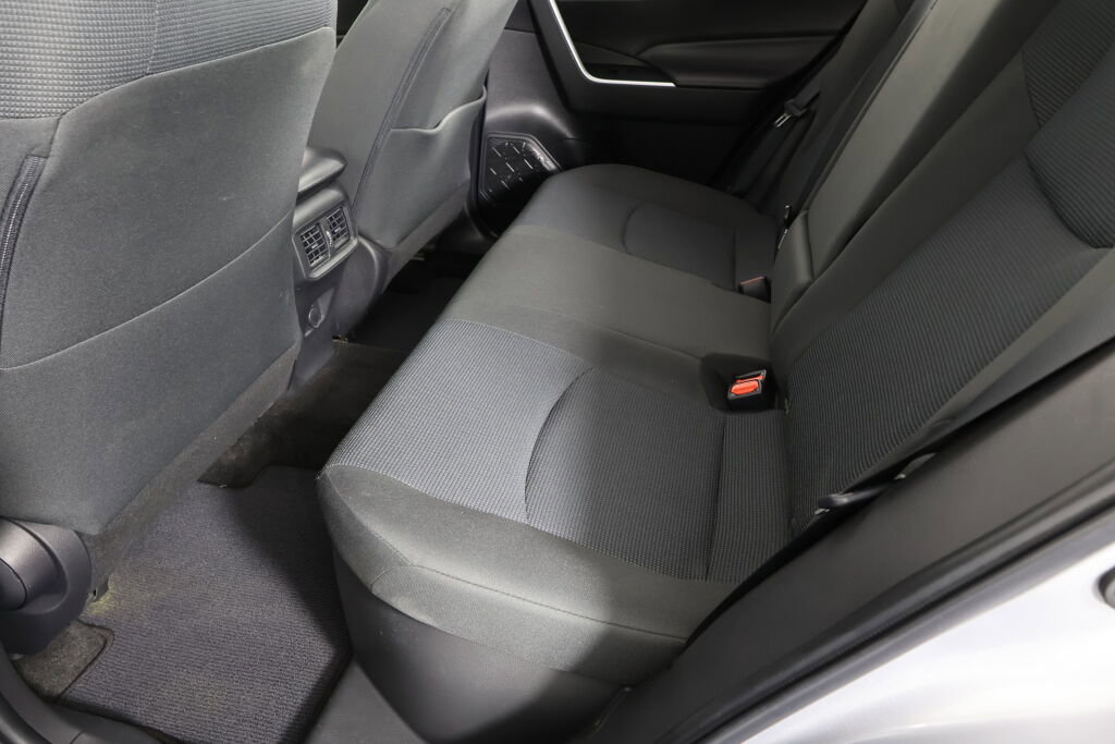 Used 2023 Toyota RAV4 LE image 17