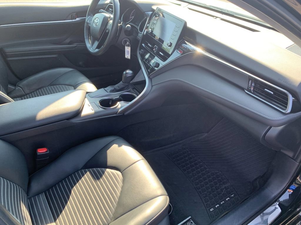 Used 2024 Toyota Camry SE FWD image 18