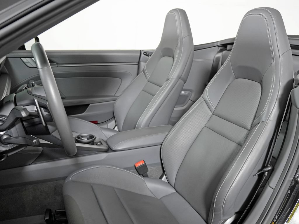 Certified 2022 Porsche 911 Carrera S RWD image 5