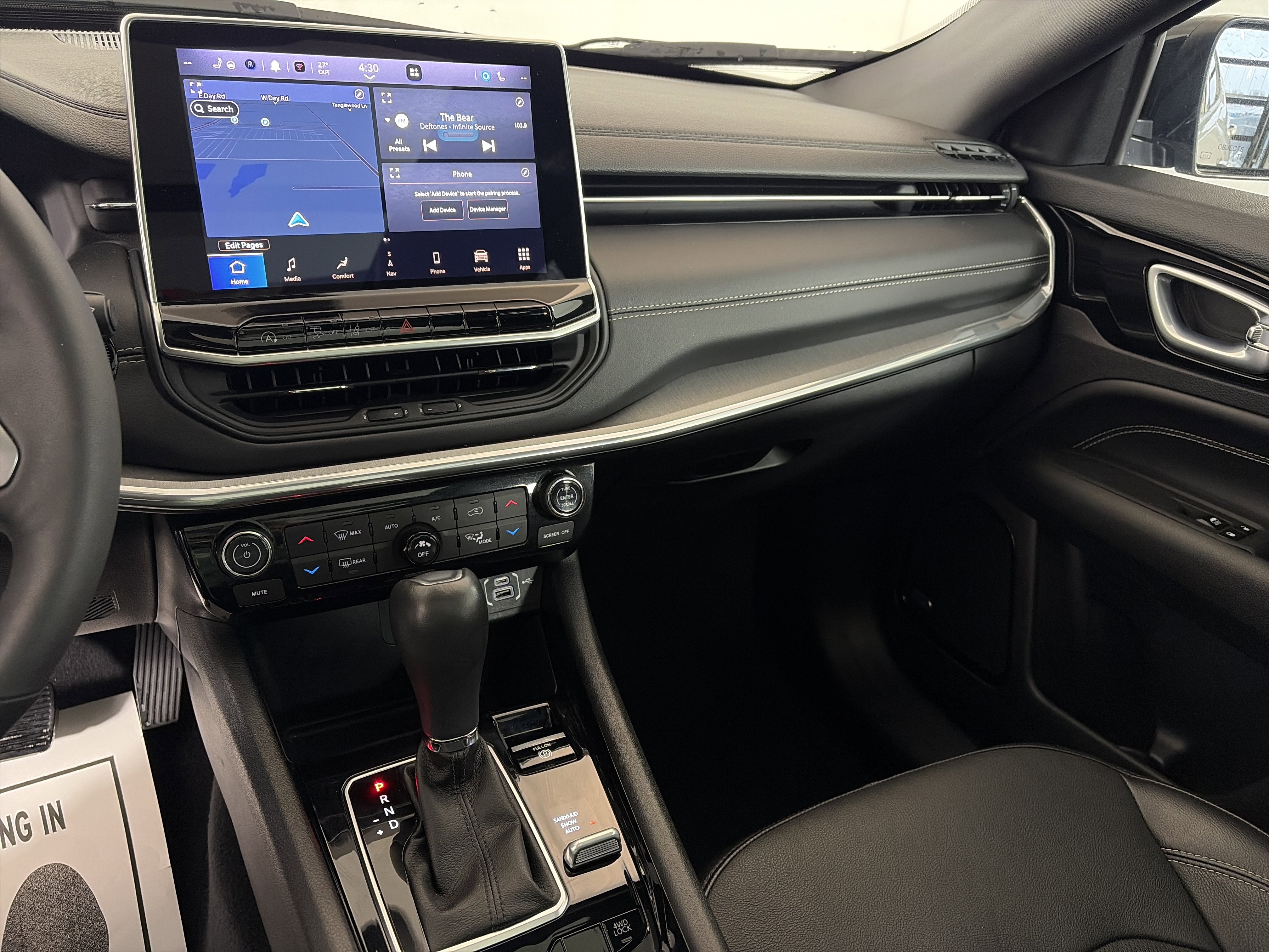 Used 2023 Jeep Compass High Altitude image 4