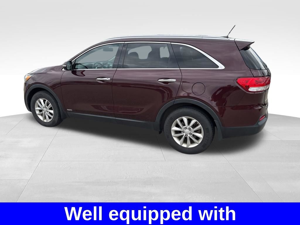 Used 2017 Kia Sorento AWD image 3