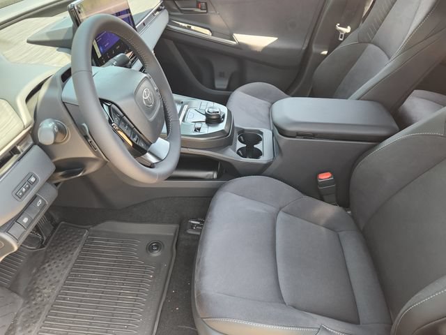 New 2026 Toyota C-HR AWD/4WD image 9