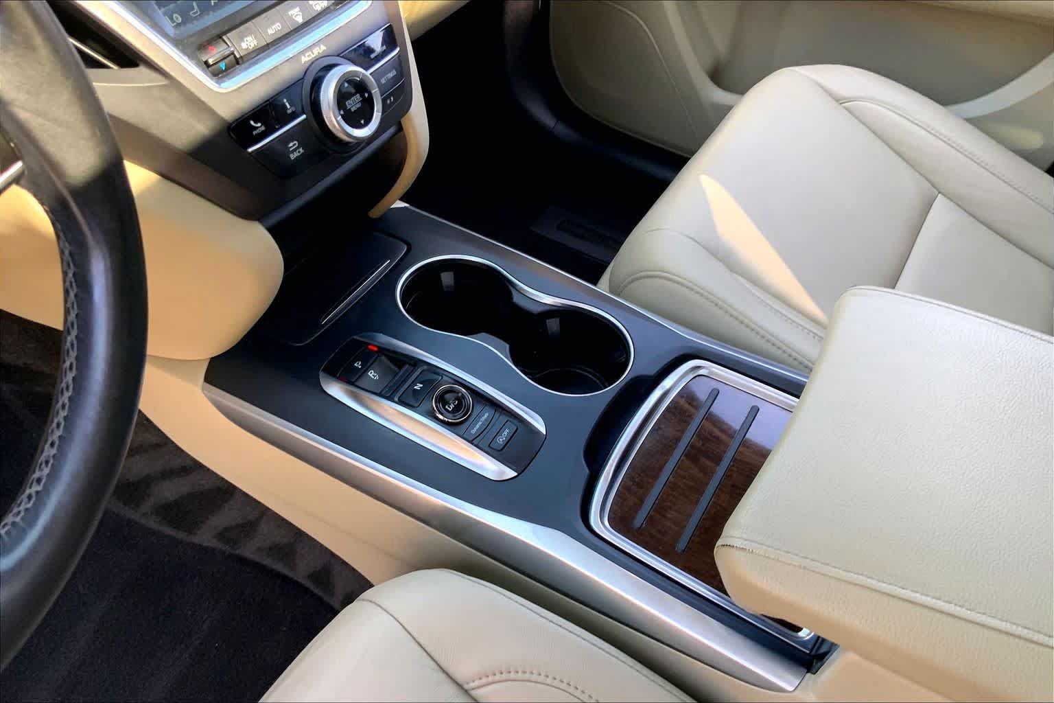 Used 2019 Acura MDX FWD image 17