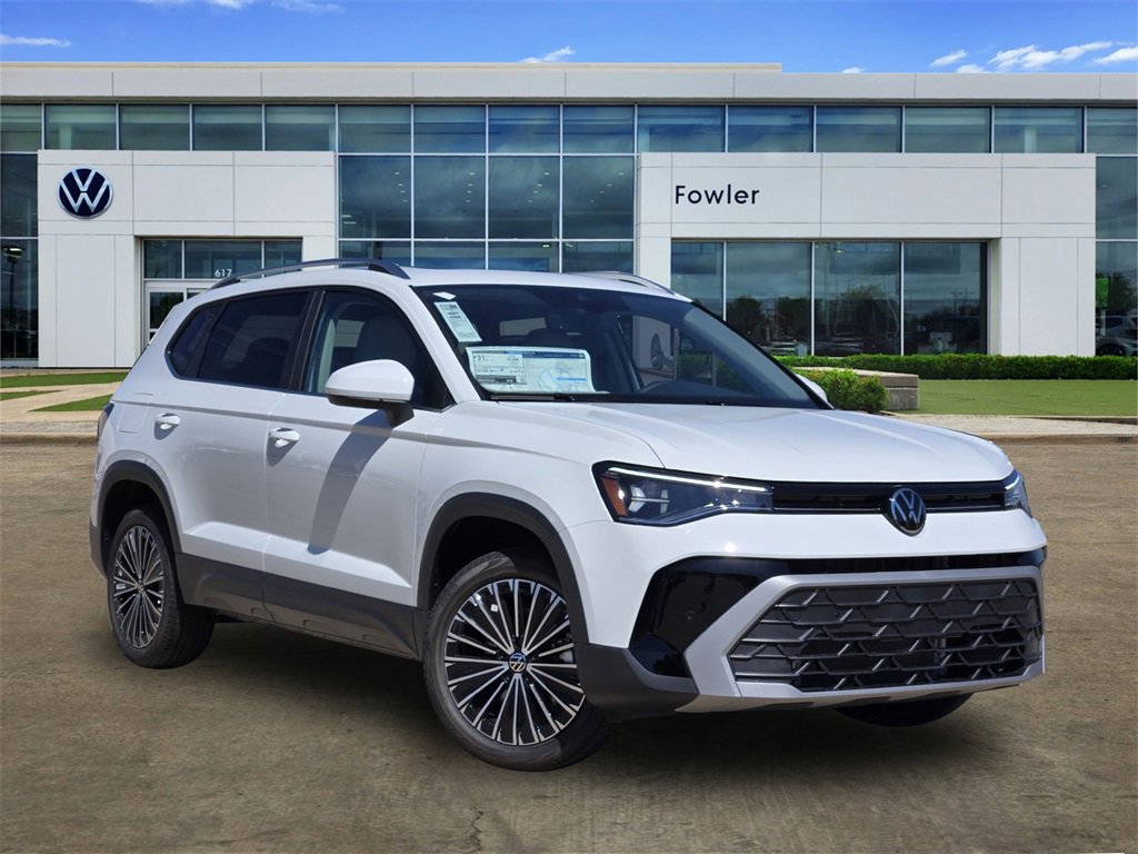 New 2025 Volkswagen Taos SE