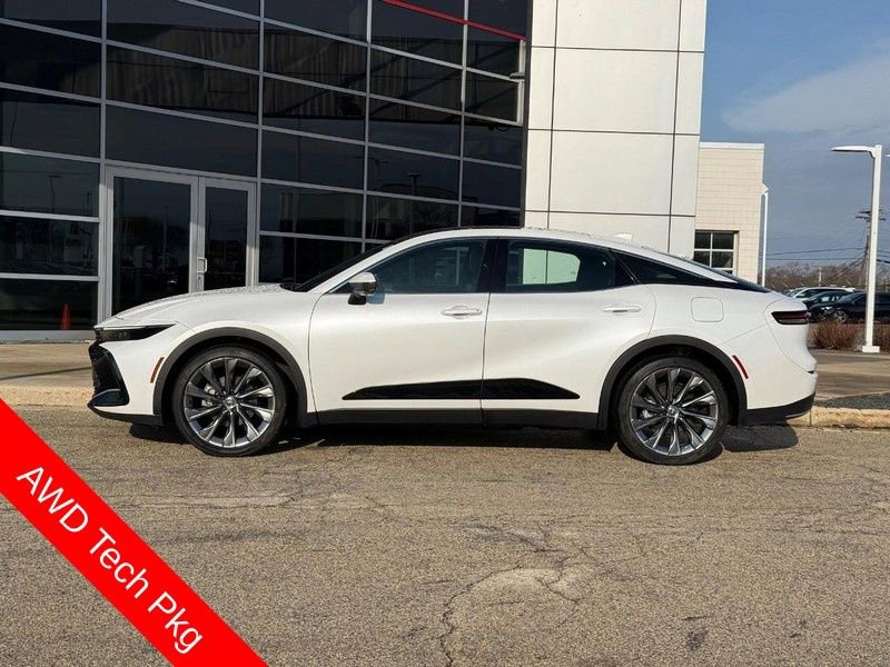 Used 2024 Toyota Crown Limited w/ Advanced Technology Package image 6