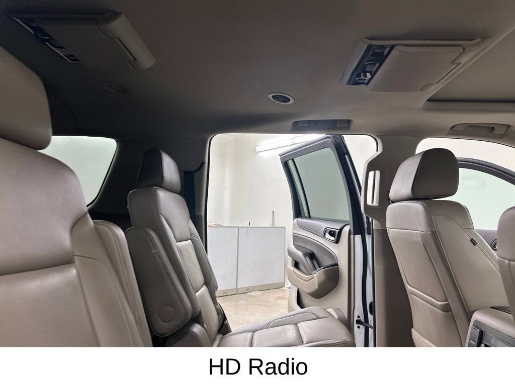 Used 2020 Chevrolet Suburban Premier AWD/4WD image 26