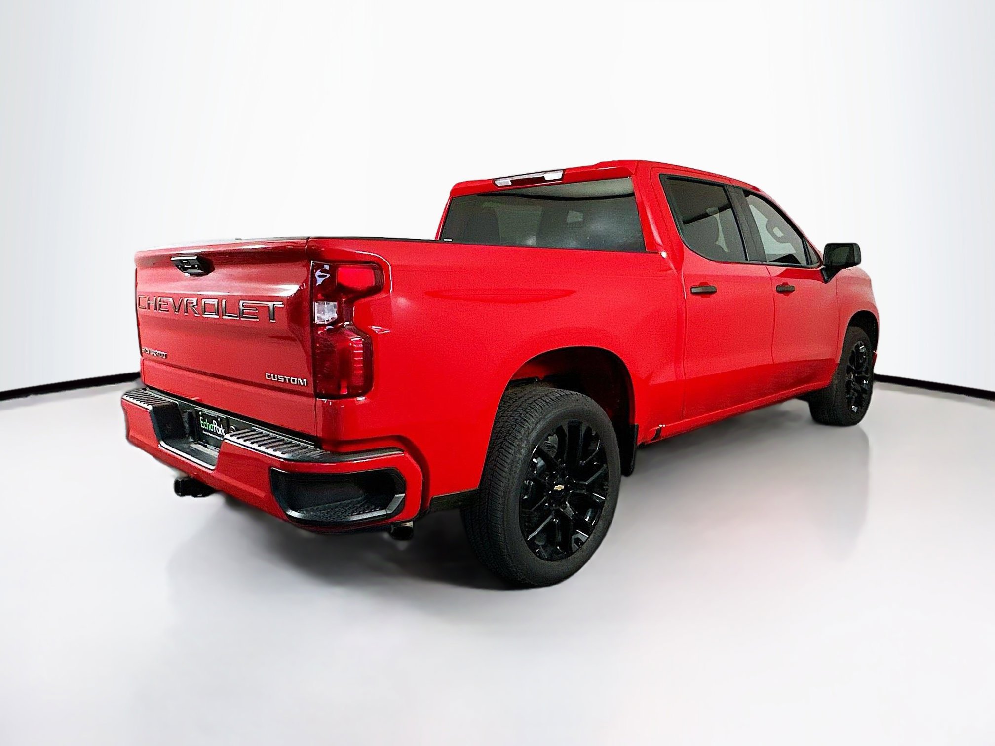 Used 2025 Chevrolet Silverado 1500 Custom image 9