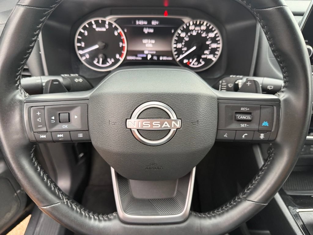 Used 2025 Nissan Rogue SV FWD image 13