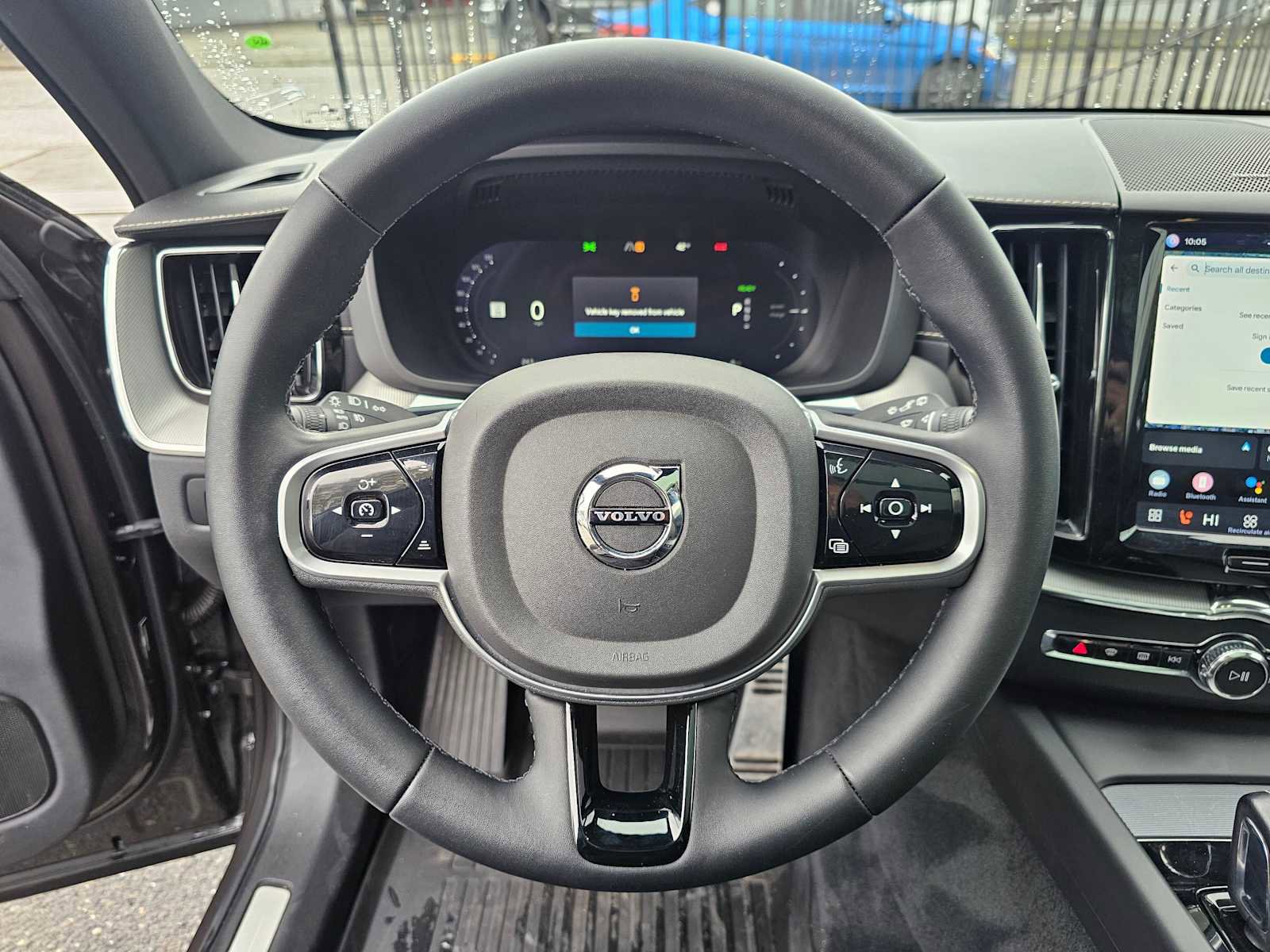 Used 2022 Volvo XC60 T8 R-Design w/ Advanced Package AWD/4WD image 26