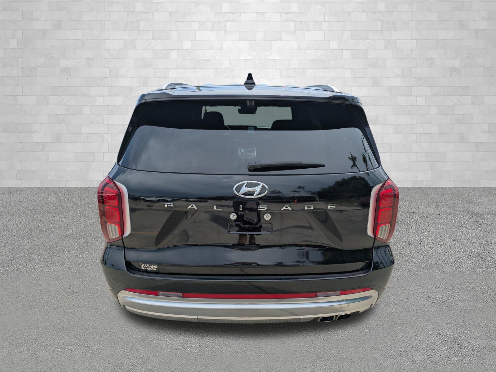 Used 2023 Hyundai Palisade Calligraphy FWD image 3