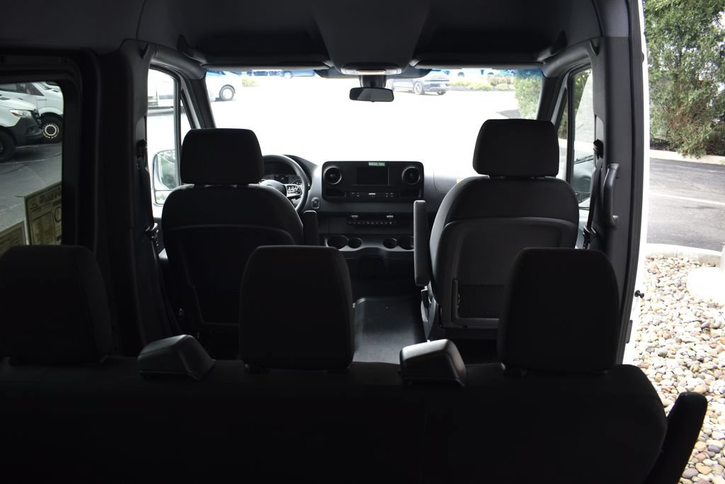Used 2024 Mercedes-Benz Sprinter 2500 image 11