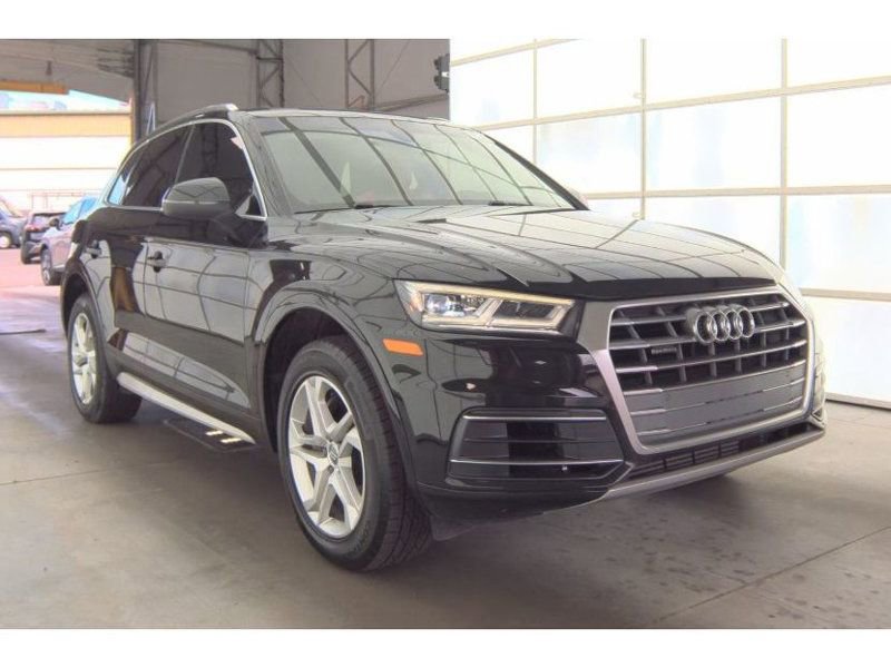 Used 2018 Audi Q5 2.0T Premium Plus w/ Premium Plus Package AWD/4WD image 3